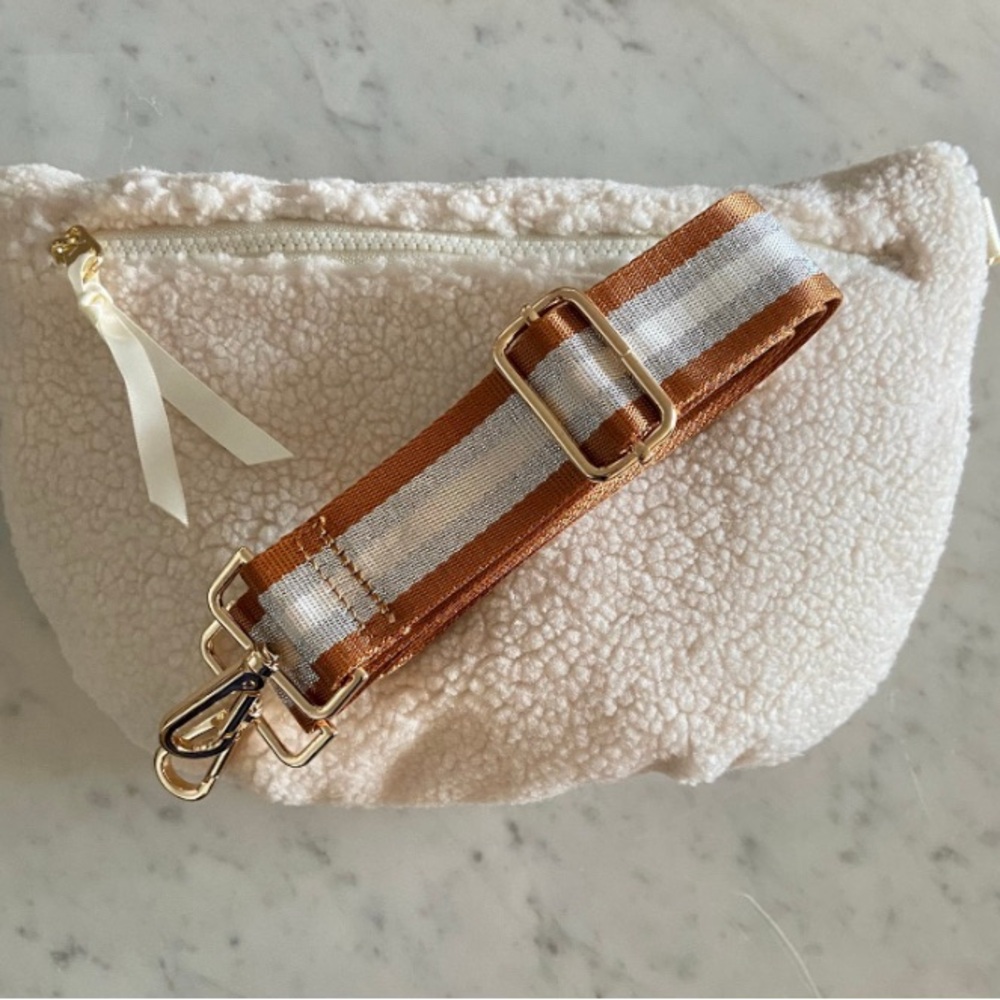 NWOT-Cream Faux Sherpa Crossbody with Gold Accents